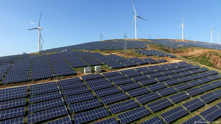 Wind- und Solarenergie überholen Atomkraft | Wissen & Umwelt | DW | 21.03.2018