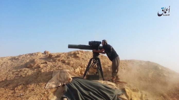 BGM-71 TOW, abgefeuert durch einen islamistischen Kämpfer