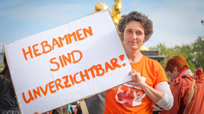 Hebammenmangel in Deutschland: Fehlstart ins Leben - SPIEGEL ONLINE - Panorama