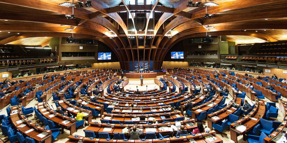 Aserbaidschan-Affäre im Europarat: „Starker“ Korruptionsverdacht