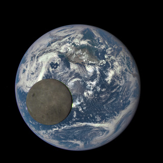 Mit der Kamera des Deep Space Climate Observatory hat die NASA den Mond aufgenommen