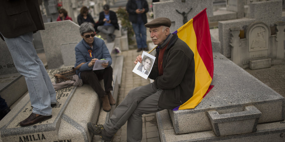 Franco-Verehrung in Spanien: Die Faschistenleiche im Keller stinkt