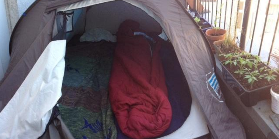 Vorschlag vom Berliner Sozialgericht: BAföG-Schüler soll Zelt auf Balkon untervermieten
