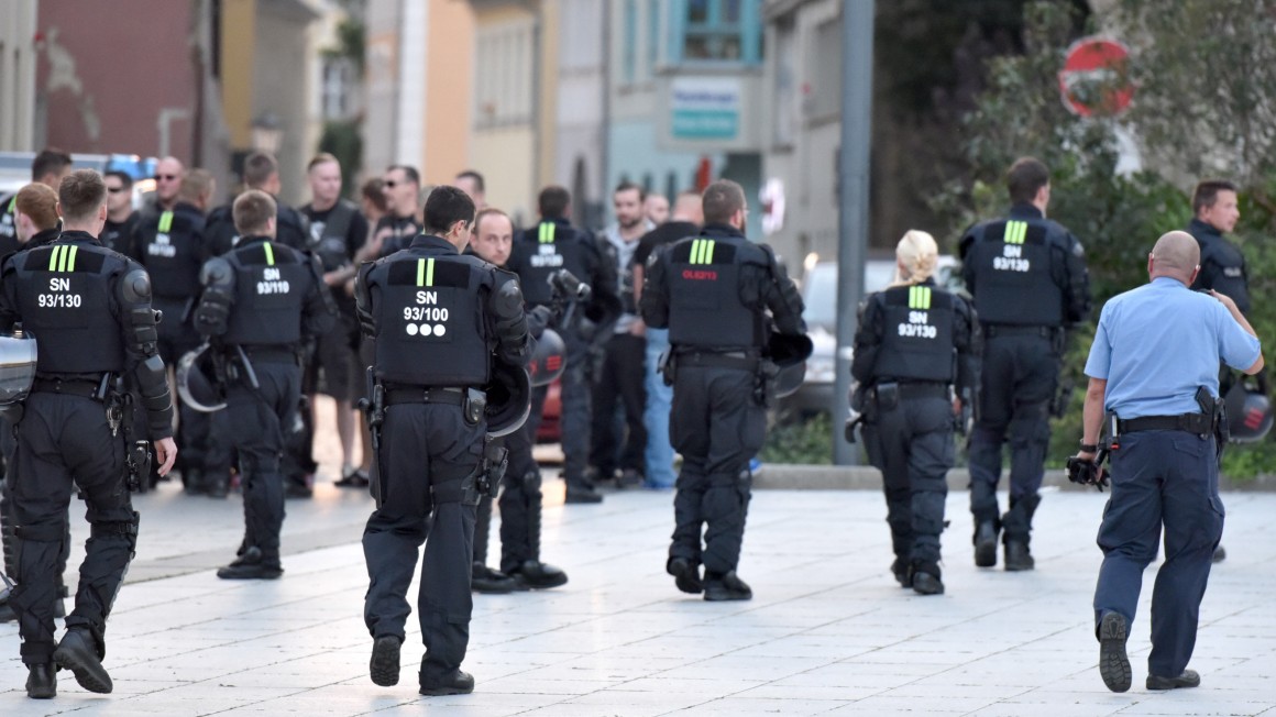Sachsens Polizei - immer wieder auffällig