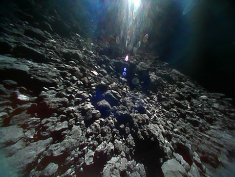 September 23, 2018: image captured immediately before hop of Rover-1B. 2018-9-23 09:46 (JST).