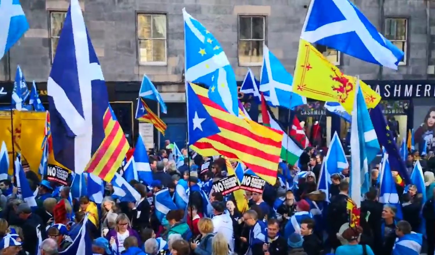 Größte Demonstration für die schottische Unabhängigkeit