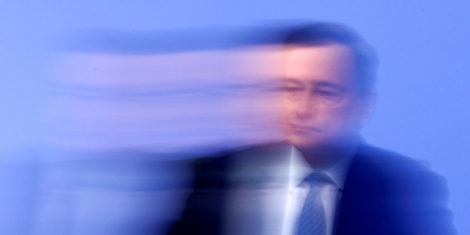 Umstrittene Finanzlobbygruppe G30: Draghi darf mit Blackrock kuscheln