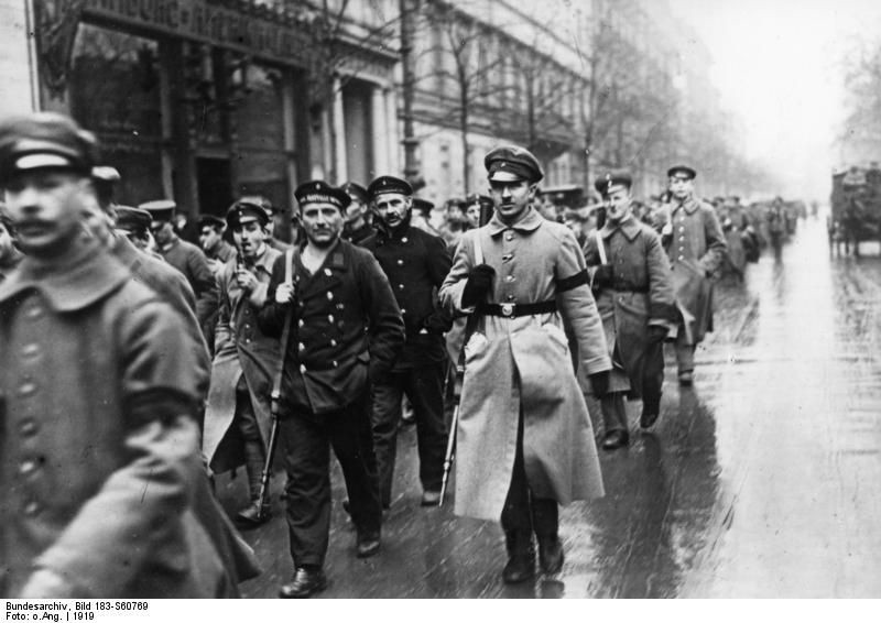 Am Beginn der Weimarer Republik standen Staatsmassaker