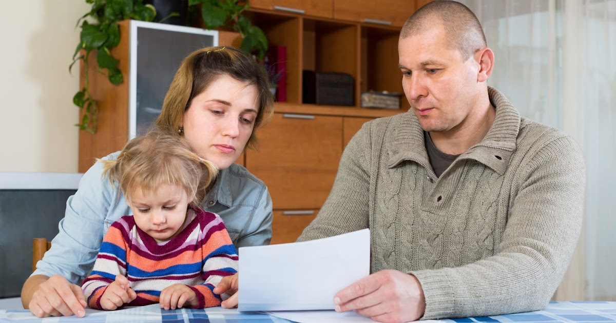 Eltern schließen Mietsparvertrag ab, damit ihr Kind sich später mal Miete leisten kann