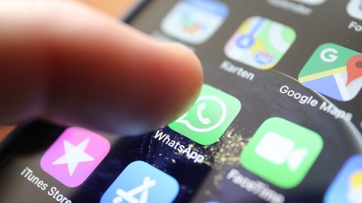 Rechtsextreme unterwandern “Fridays for Future”-WhatsApp-Gruppe - Tatverdächtige vom Staatsschutz ermittelt