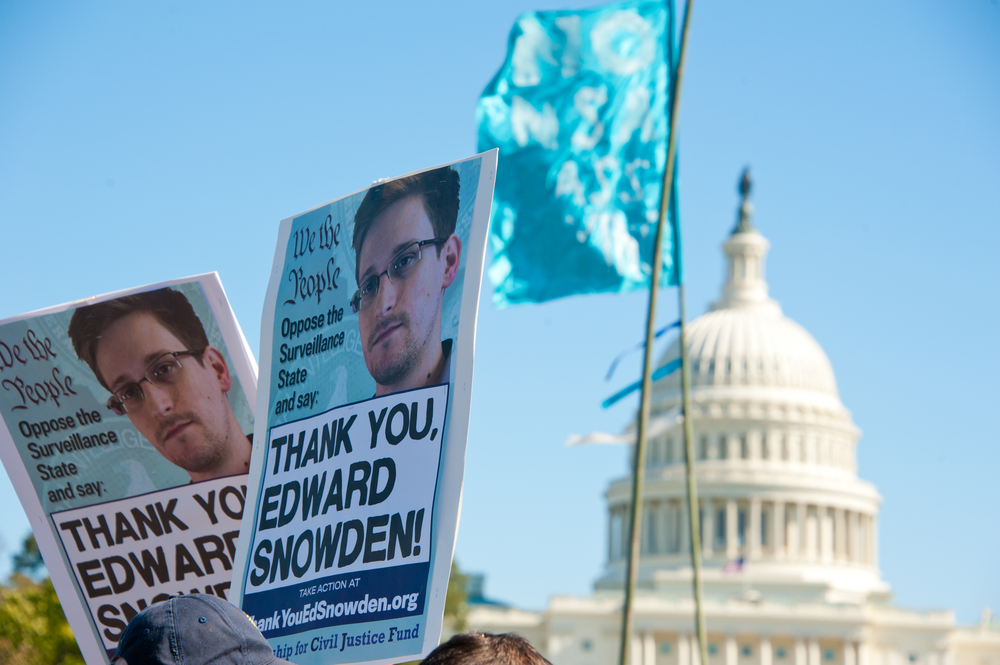 Edward Snowden und die Medien: Benutzt, gepriesen, totgeschwiegen