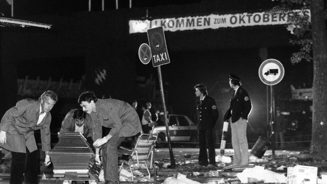 Oktoberfestattentat im Jahr 1980: Generalbundesanwalt stellt Ermittlungen ein - DER SPIEGEL - Politik
