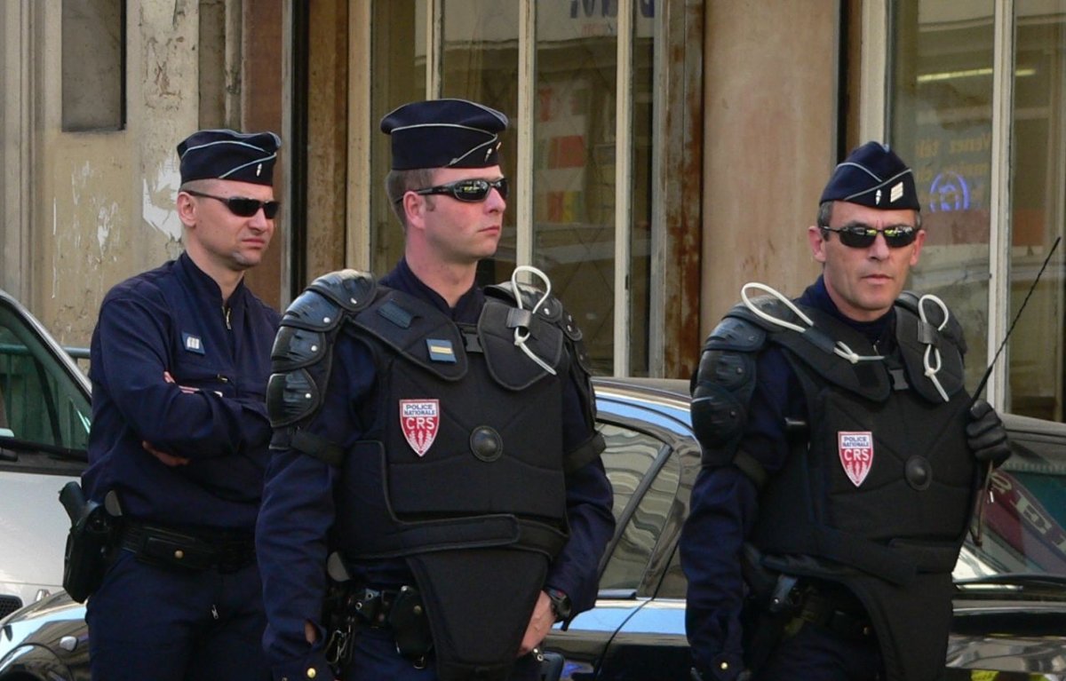 Repressiv-autoritäre Polizeitruppe soll es richten