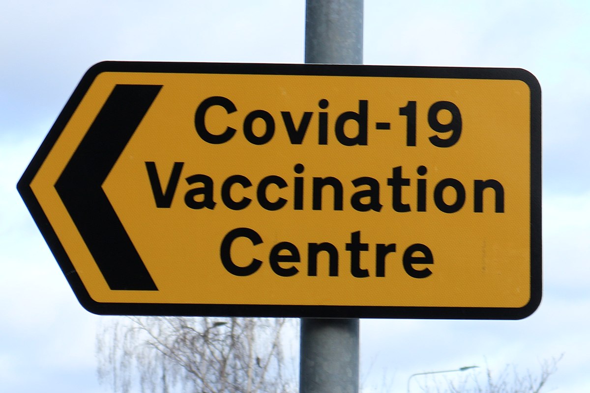 Britischer Abgeordneter spricht über massive Vertuschung von Impfschäden