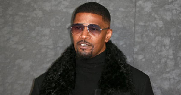 Bombshell: Jamie Foxx Left ‘Paralyzed and Blind’ From BLOOD CLOT IN THE BRAIN Suffered After Covid Vaccine, Veteran Journalist A.J. Benza Claims