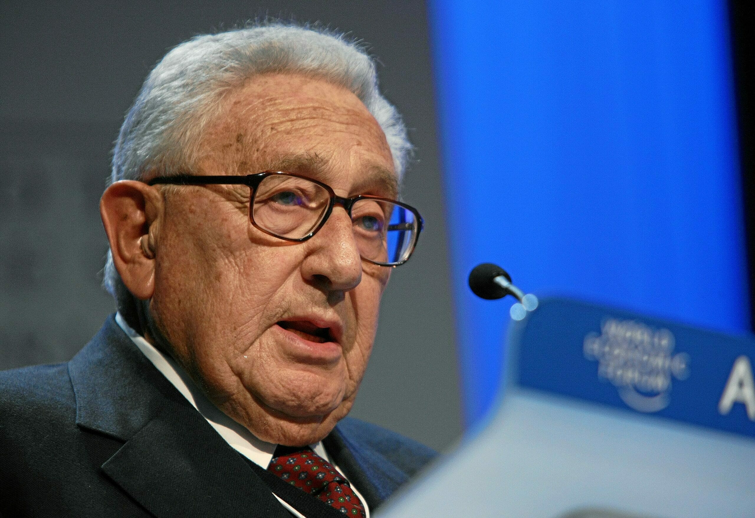 Kissinger – ein vom Imperialismus geliebter Kriegsverbrecher - Die Freiheitsliebe