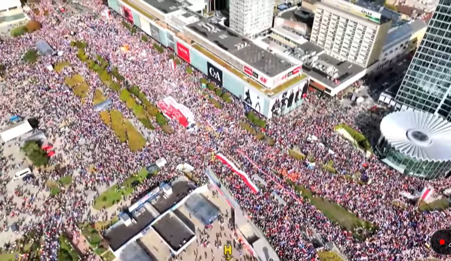 In Warschau sind eine Million Bürger mit der Regierung unzufrieden