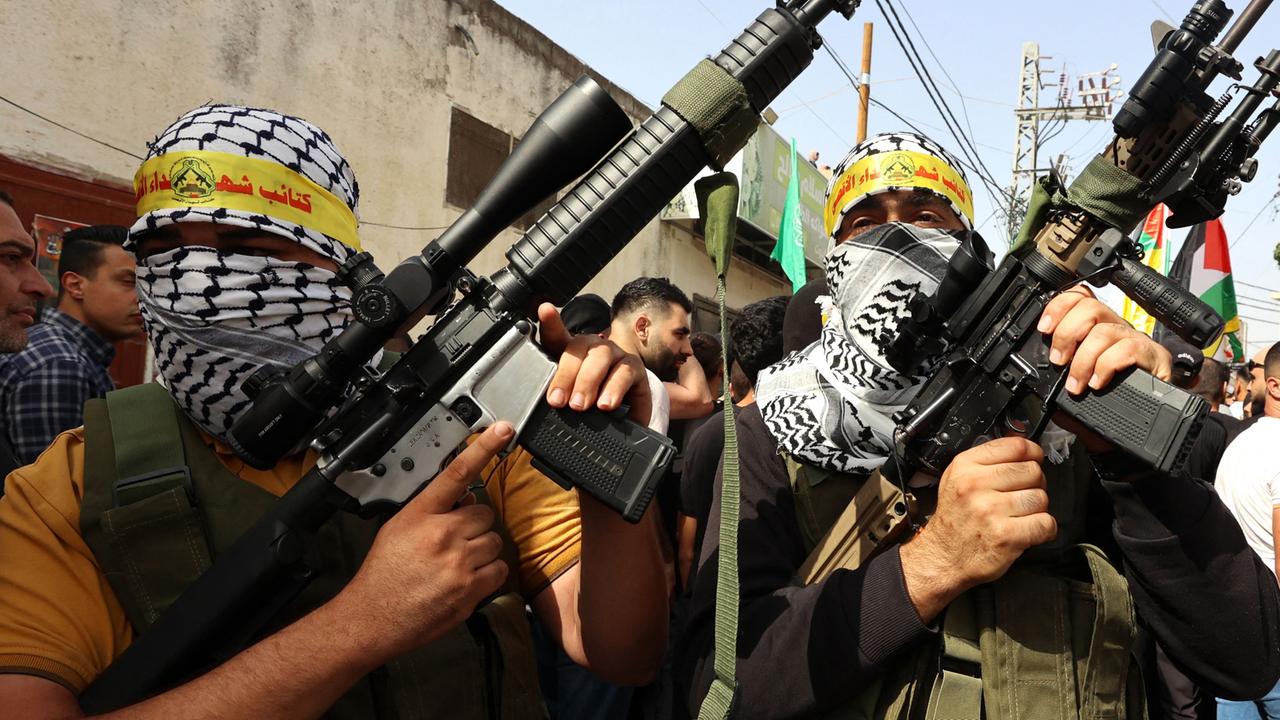 Auch aktuelle Bilder von Islamisten zeigen US-Waffen