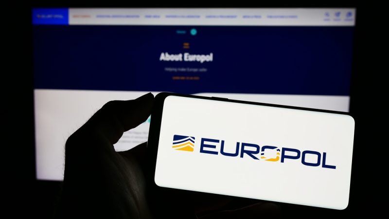 Untersuchung: Möglicher Interessenkonflikt von Europol-Vertretern