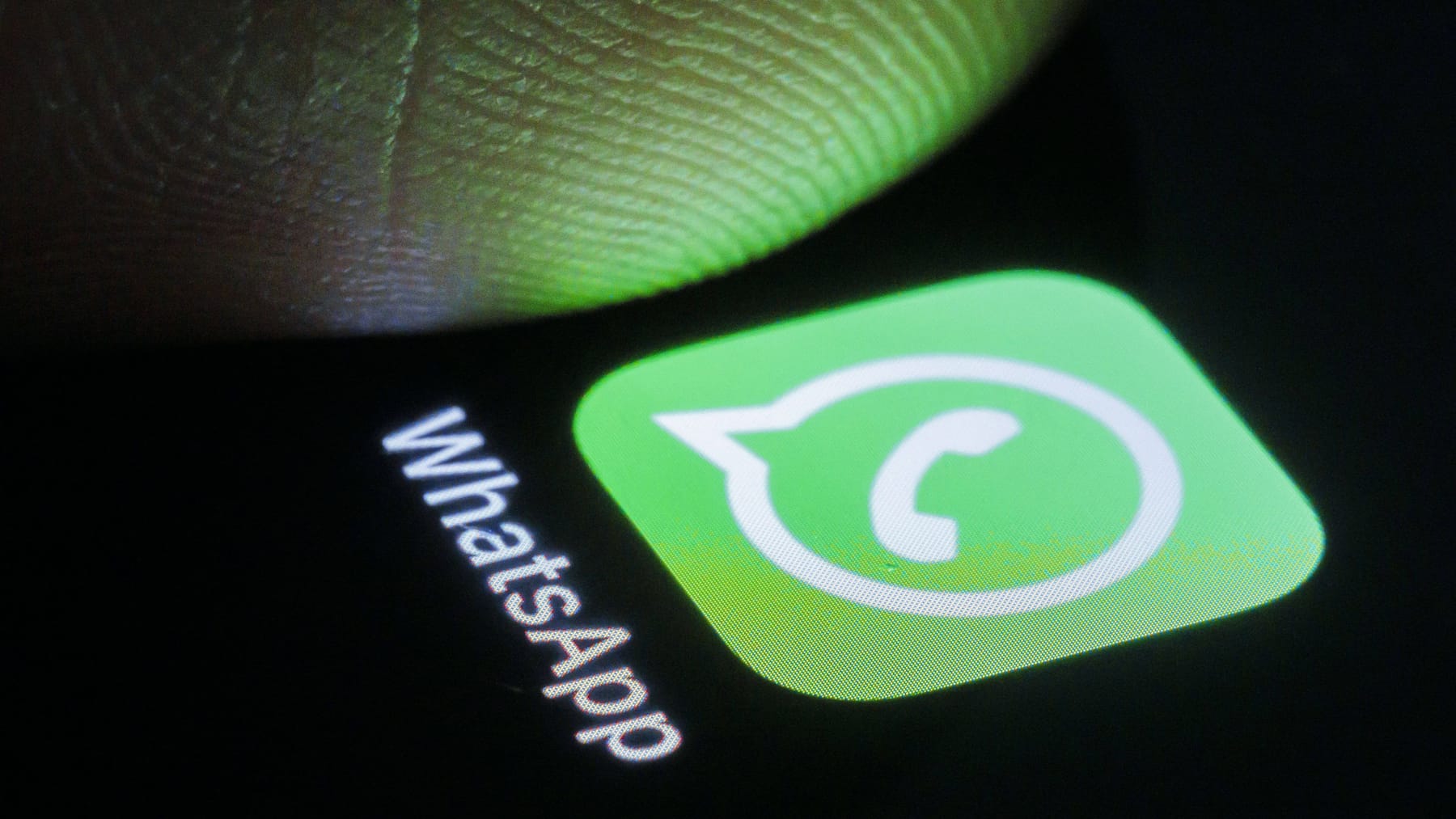 Noch nie dagewesener Einschnitt in die Privatsphäre: EU will bei WhatsApp, Alexa und Co. mitlesen