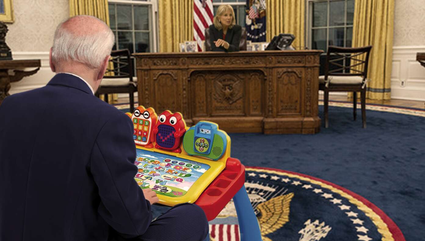«Weißes Haus installiert Touch and Learn Activity Desk im Oval Office, damit Biden das Gefühl hat, zu arbeiten, während Jill das Land regiert»