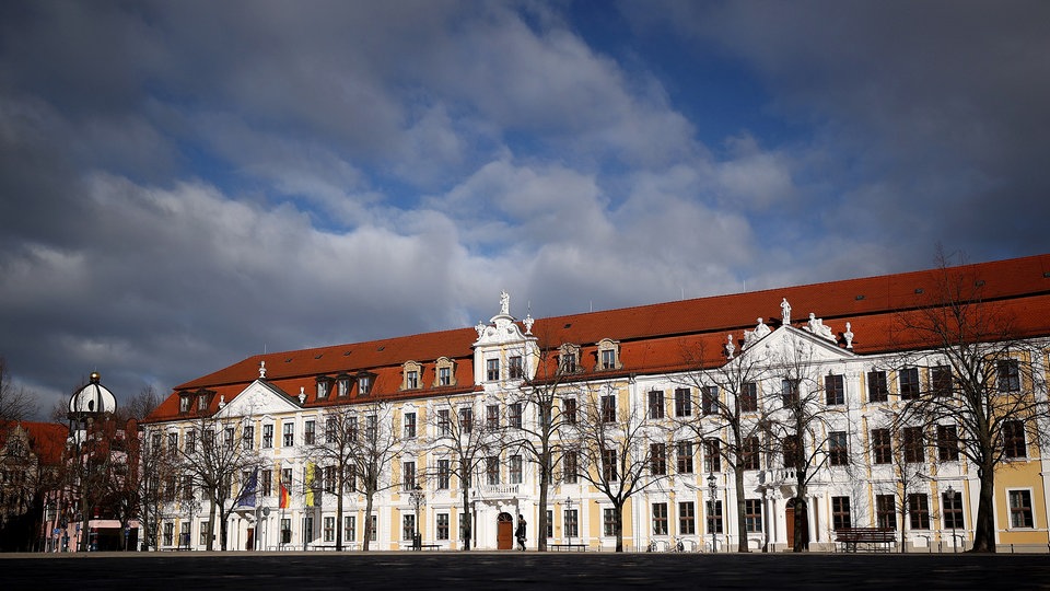 Landtag von Sachsen-Anhalt stellt Corona-Notlage für 2025 fest | MDR.DE