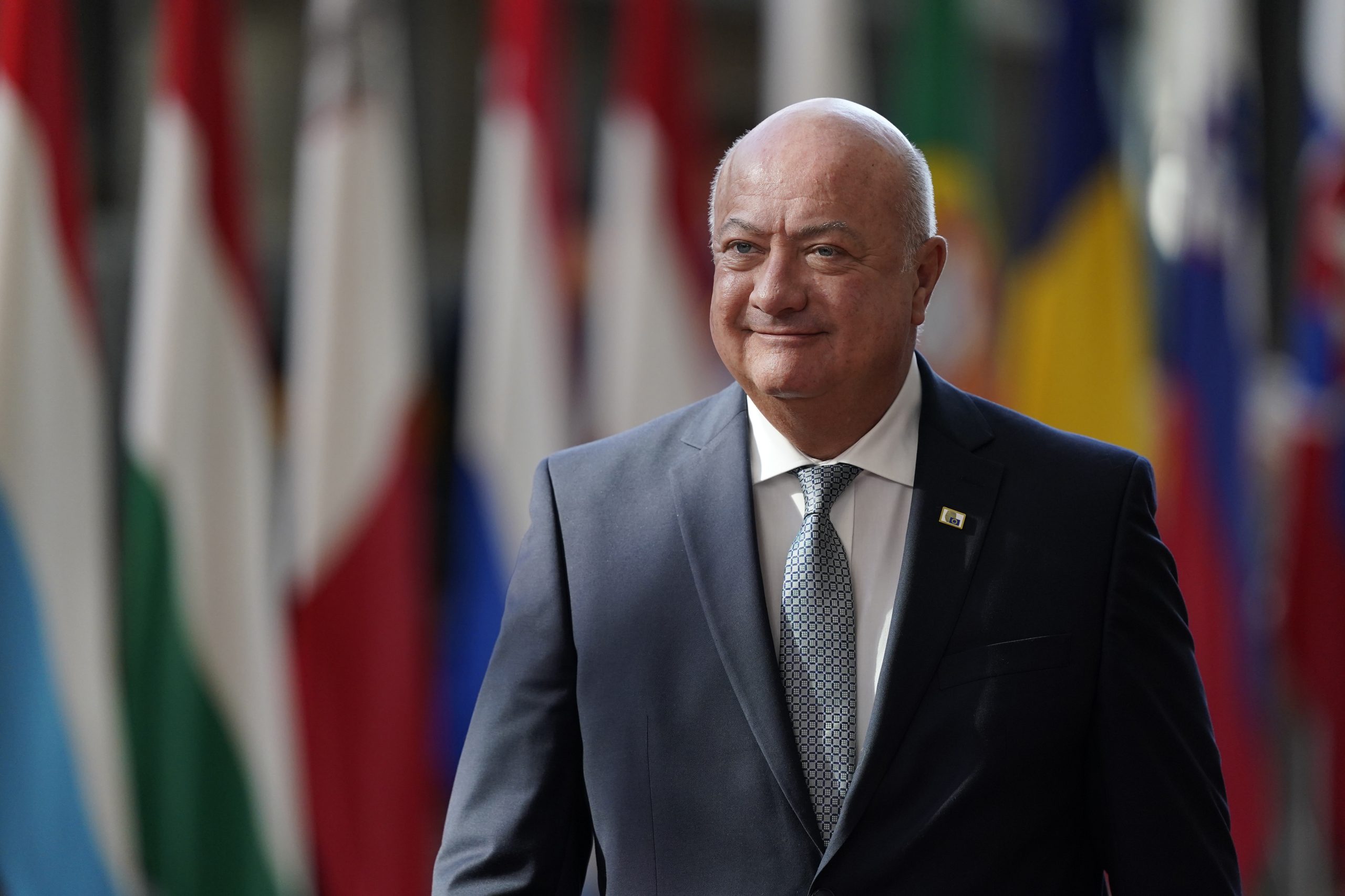 Österreichs Bundeskanzler bekräftigt Neutralitätspolitik und lehnt NATO-Beitritt ab - Euractiv DE