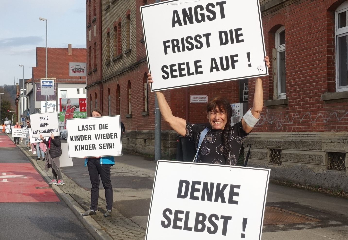 “Lechts und rinks” kann man seit Corona nur noch “velwechsern”