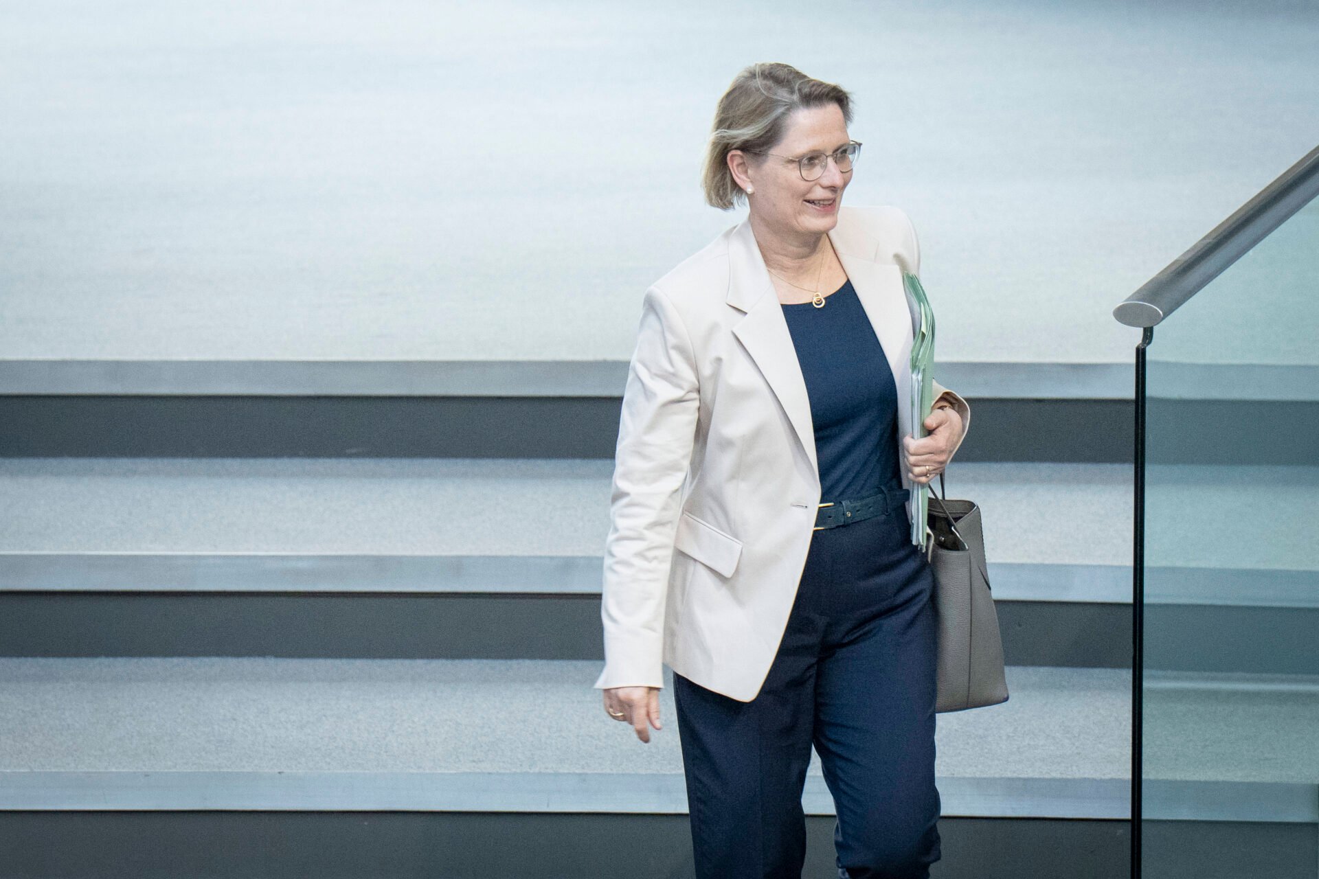 EU-Justizminister starten neuen Vorstoß zur Echtzeitüberwachung von Chatnachrichten - Apollo News