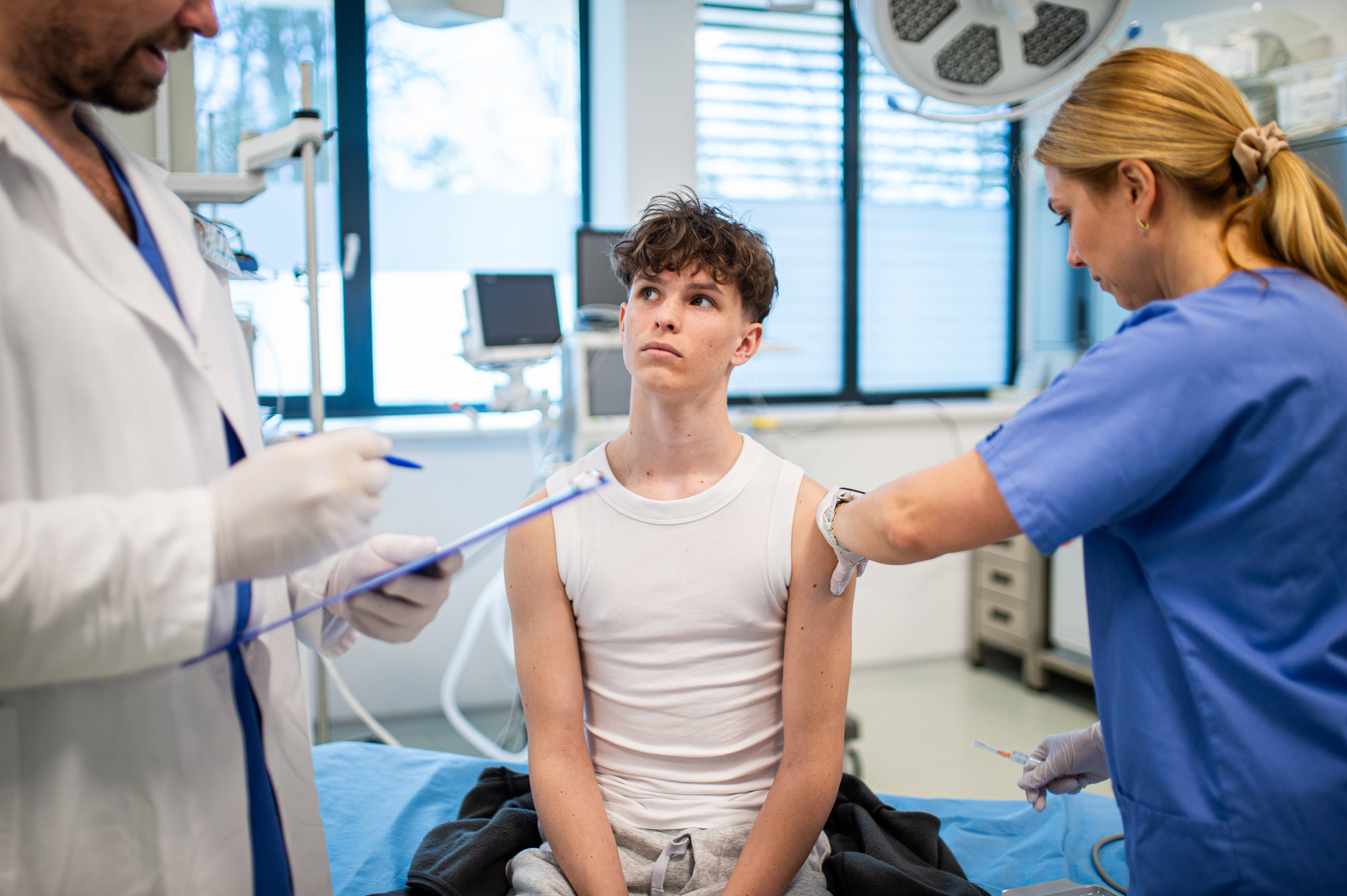 „Diese Vorgehensweise entspringt der Pandemielage“: So lief es wirklich mit dem Impf-Booster für Jugendliche | NIUS.de