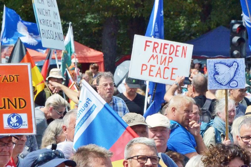 Gesicht zeigen für den Frieden | Transition News