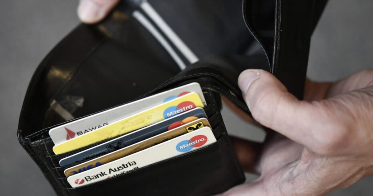 Nun schafft Bank aus OÖ das Bargeld in Filialen ab