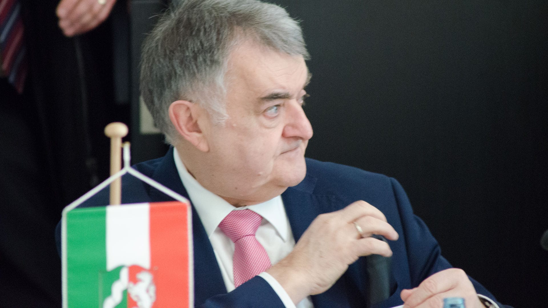 Offener Brief an den Innenminister Nordrhein-Westfalens Herbert Reul