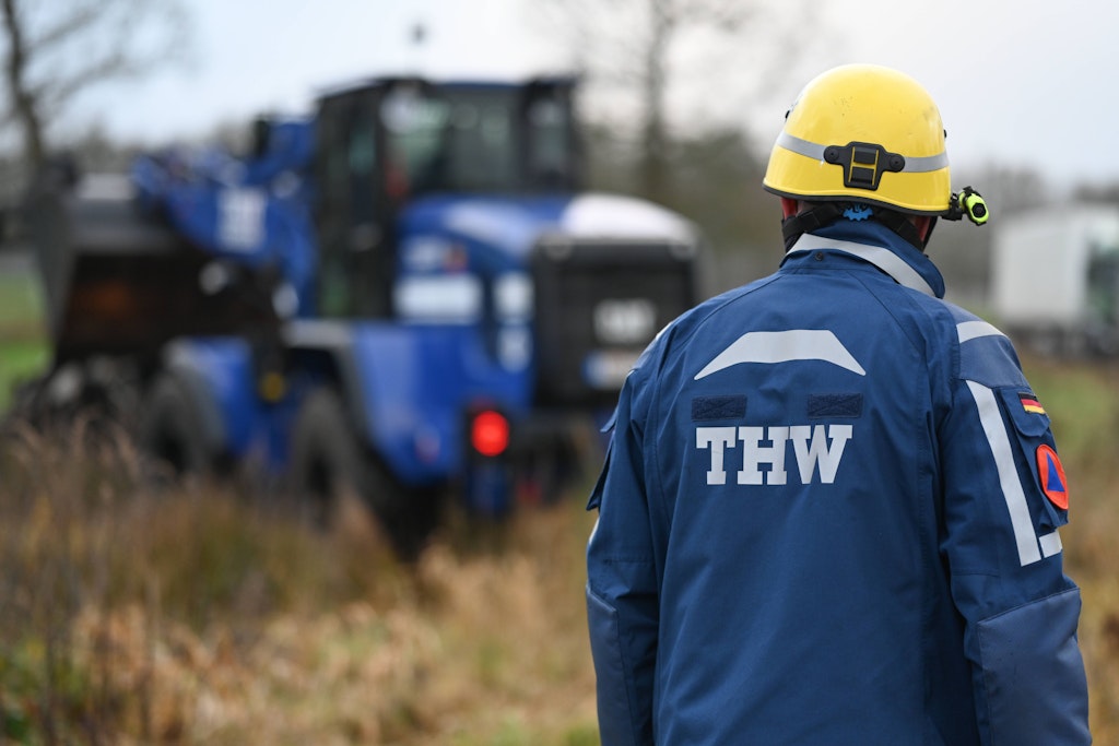 Während in Berlin das Licht ausgeht: 1.700 THW-Generatoren sichern Energie in der Ukraine