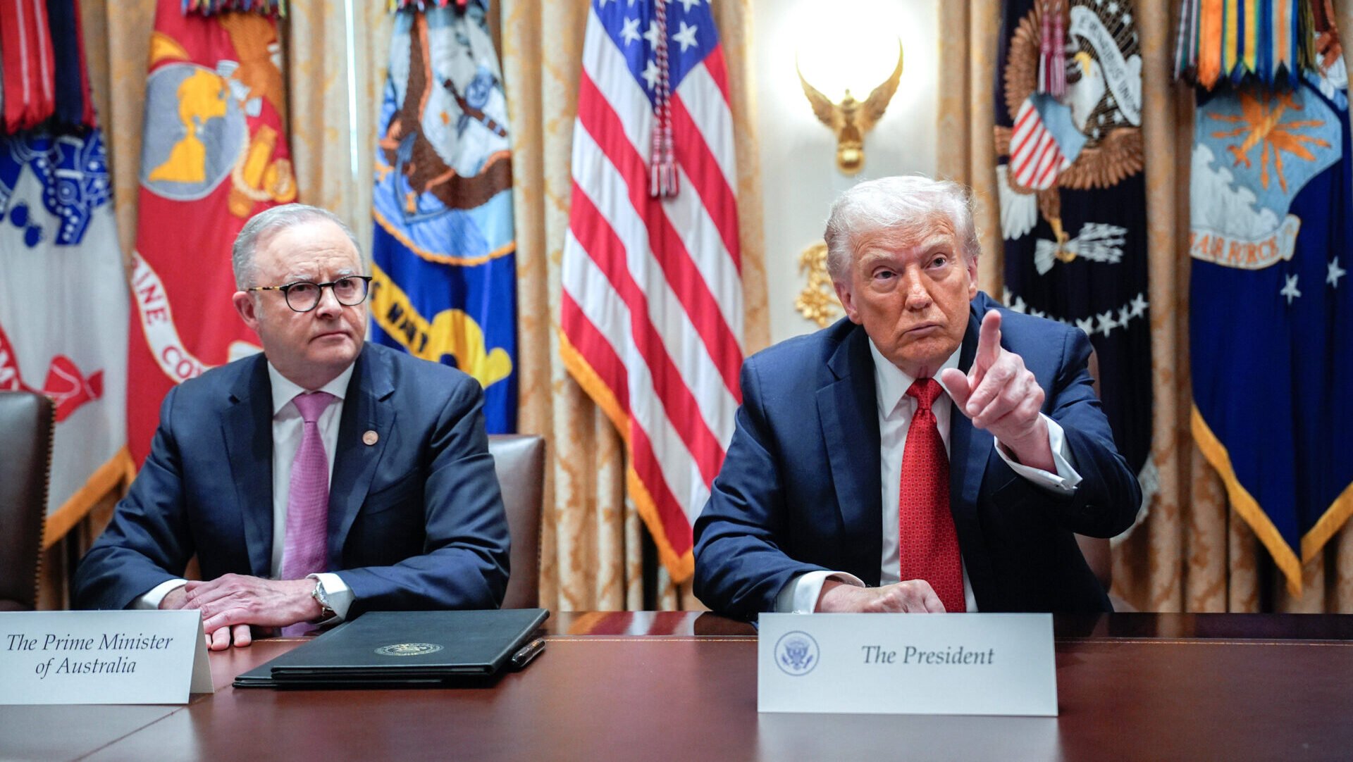 Welthandel im Wandel: USA reduzieren ihr Handelsdefizit drastisch - Apollo News