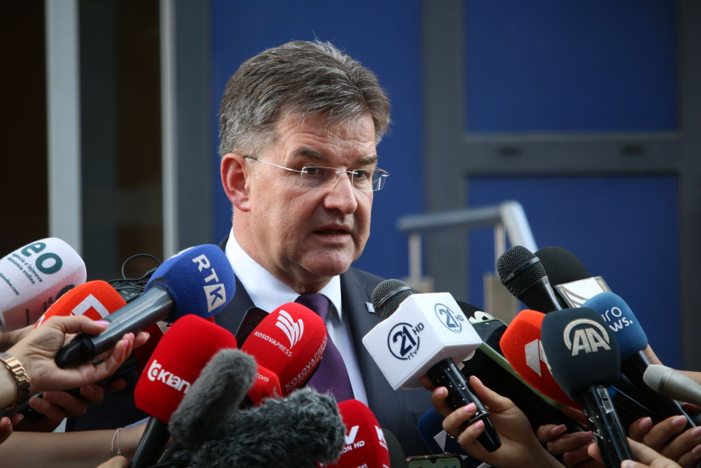 Slowakischer Ex-Minister und Fico-Berater tritt wegen Epstein-Enthüllungen zurück | Euractiv DE