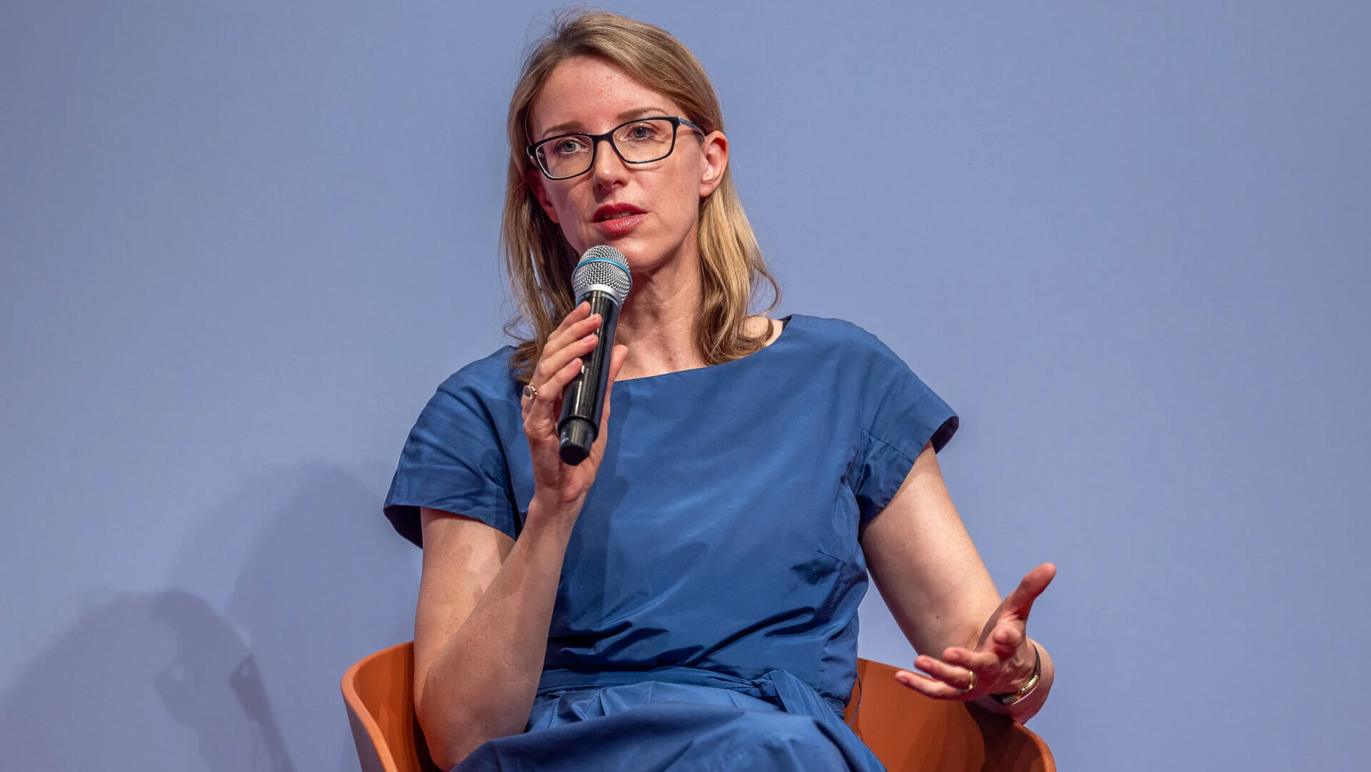 Die Rechtfertigungsblondine wird zum “Fellow” der Konrad-Adenauer-Stiftung ernannt Die Rechtfertigungsblondine wird zum “Fellow” der Konrad-Adenauer-Stiftung ernannt