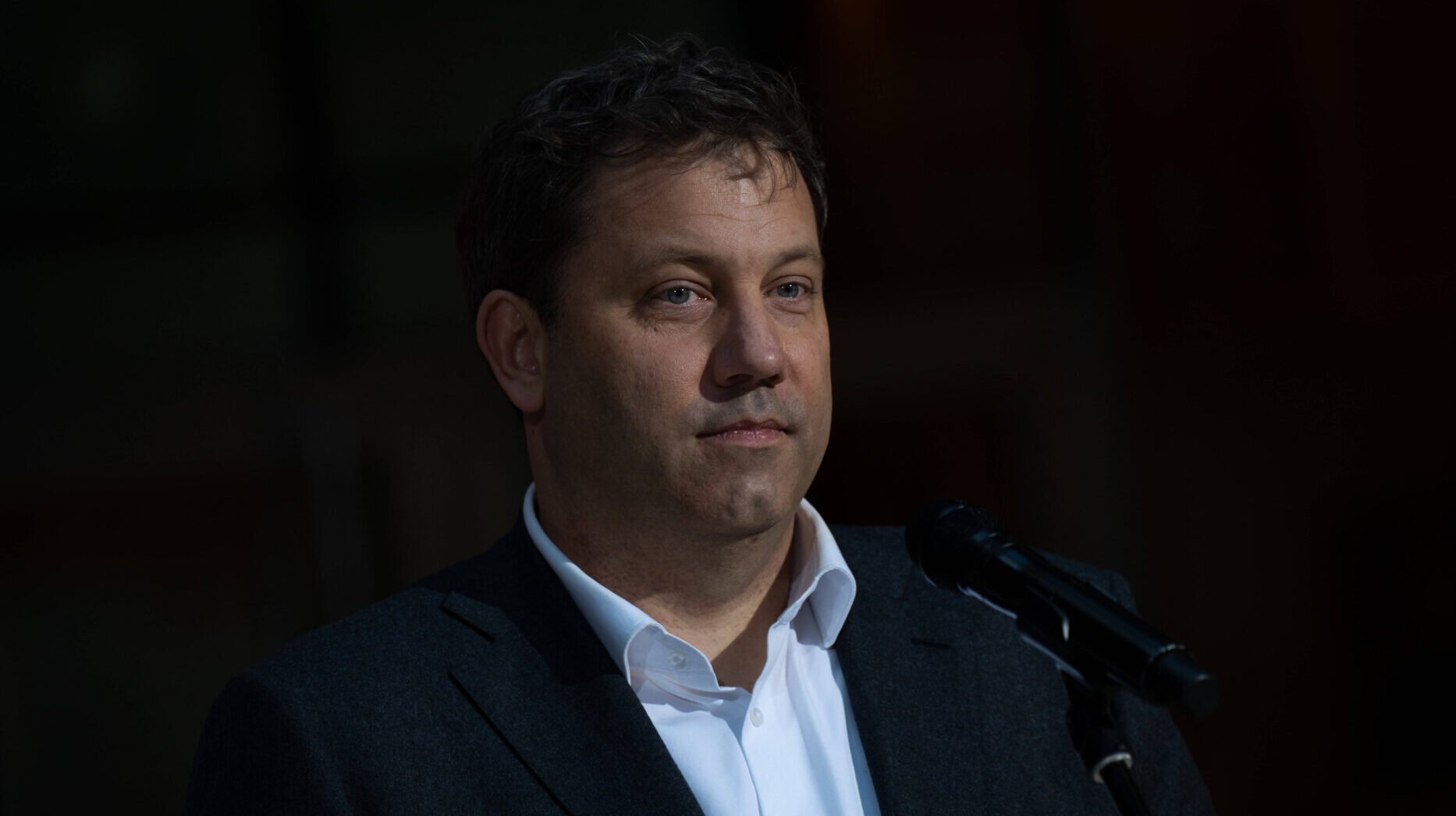 NGO-Milliarden bleiben im Verborgenen: Bundesregierung verweigert Transparenz zu Fördergeldempfängern - Apollo News