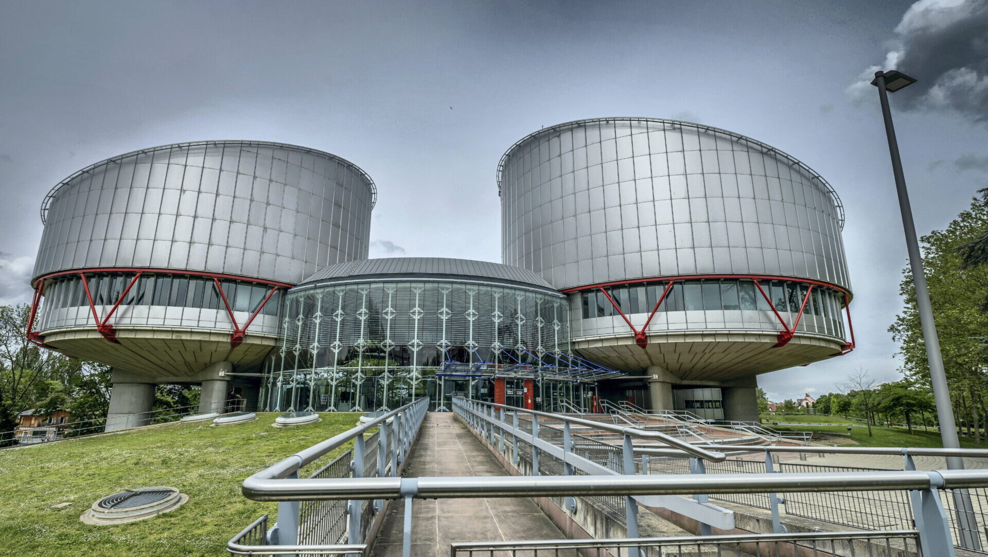 BND-Staatstrojaner gegen Journalisten: Klage vor dem Europäischen Gerichtshof für Menschenrechte eingereicht - Apollo News BND-Staatstrojaner gegen Journalisten: Klage vor dem Europäischen Gerichtshof für Menschenrechte eingereicht - Apollo News