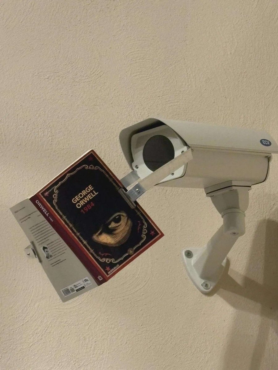 Eine KI bildet sich
